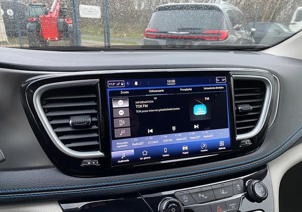 Chrysler Pacifica cena 169000 przebieg: 44000, rok produkcji 2021 z Pogorzela małe 529